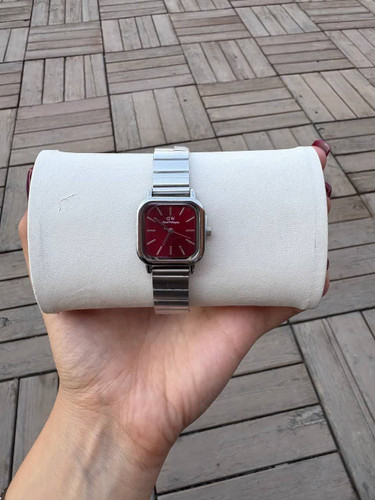 ساعت مچی زنانه DW کرکرهای