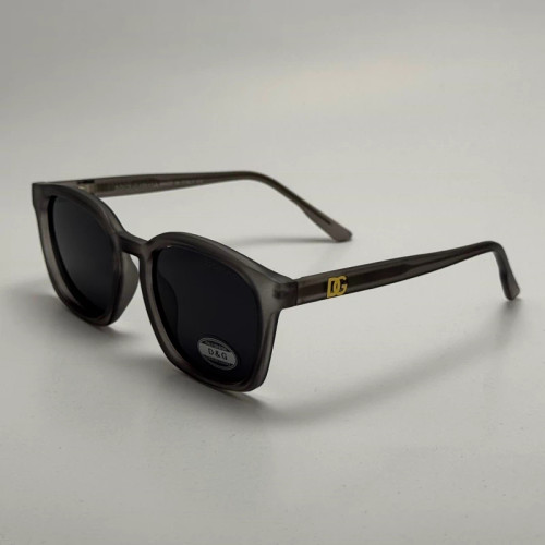 عینک آفتابی پلاریزه دولچه گابانا DOLCE GABBANA دسته سیم کشی شده لولا فنر طوسی کد 7709
