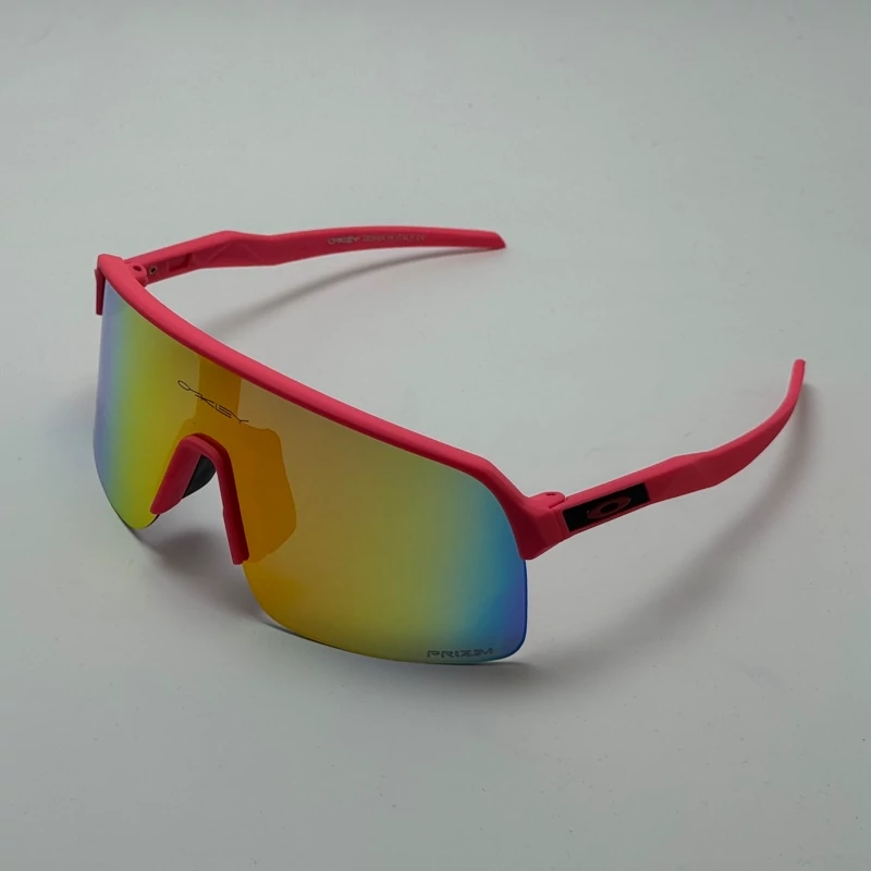 عینک آفتابی اسپرت اوکلی OAKLEY مدل Shield Sport فریم صورتی عدسی آتیشی