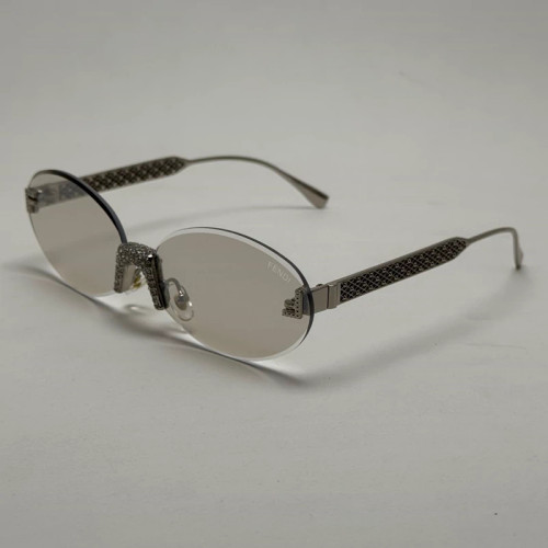 عینک آفتابی و شب زنانه فندی Fendi فریم لس بیضی مدل Oval Frame Diamond Style نگیم کاری شده کیفیت مستر شامپاینی شفاف